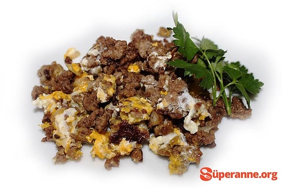 Kıymalı Yumurta Tarifi