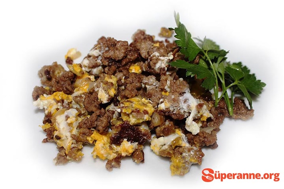 Kıymalı Yumurta Tarifi