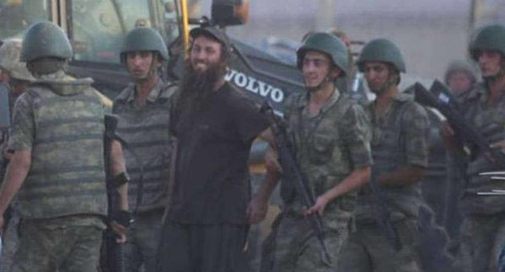 Tel Abyad'dan Türkiye'ye Kaçan 2 IŞİD Militanı Tutuklandı