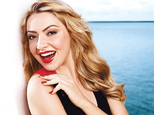 5. Hadise Açıkgöz