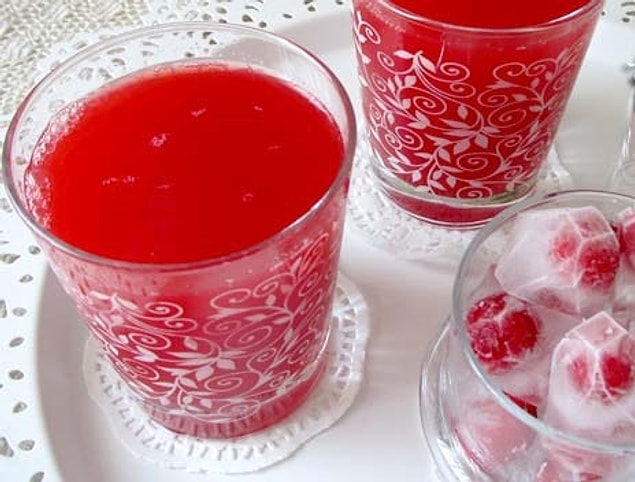 8. Kızılcık Şerbeti