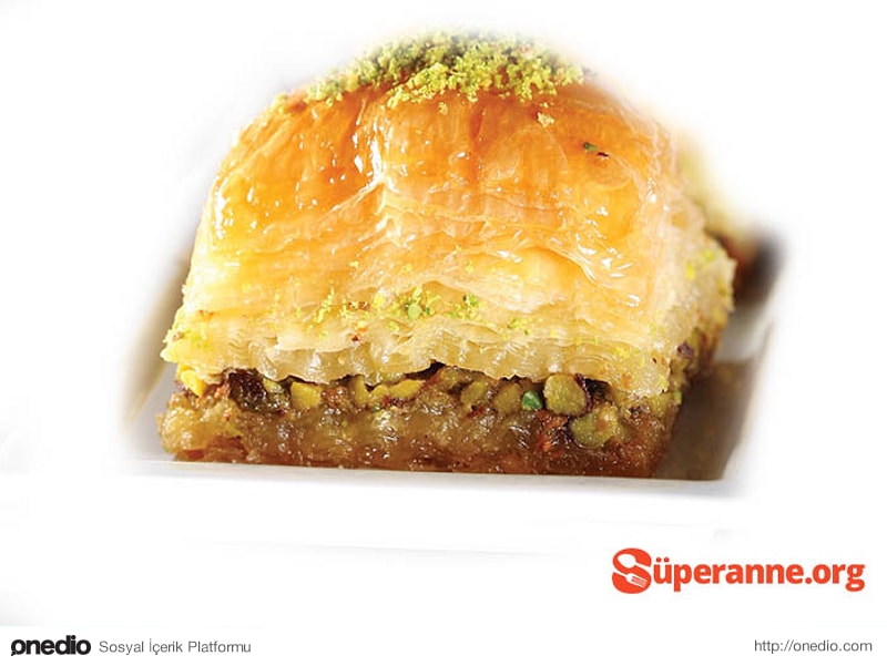 1 Tepsi Baklava Kaç Kilo – Kaç Adet Yapar 1 Tepsi Baklava Kaç Kilo – Kaç Adet Yapar