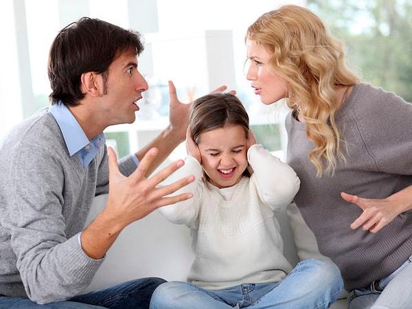 6. Çocukluğundaki anne-babanın kavgaları ne sıklıkta aklına geliyor?