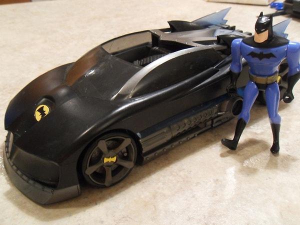 15. 2004 "Batman" çizgi filmden Batmobillerin Lamborghini'si "Fatmobil"