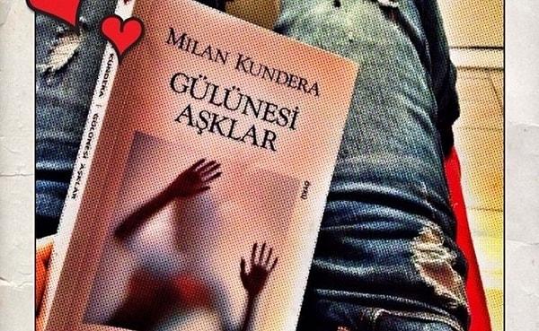 2. Milan Kundera - Gülünesi Aşklar
