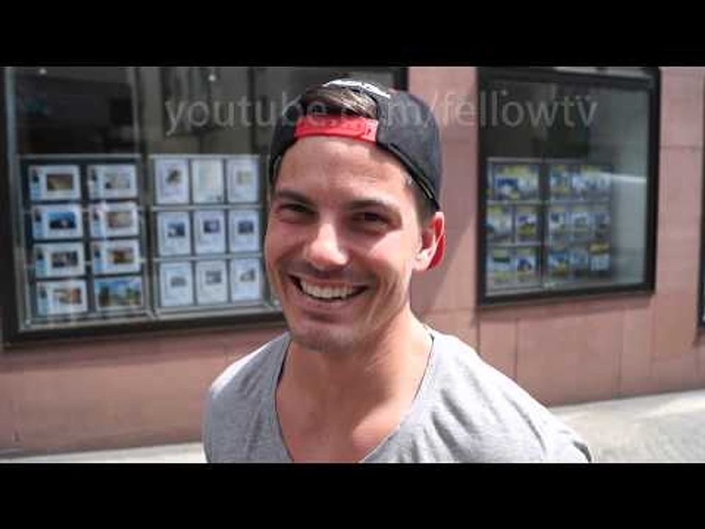 Yabancı Gençlere, 'Türk Kızları Havalı mı?' Diye Sormak