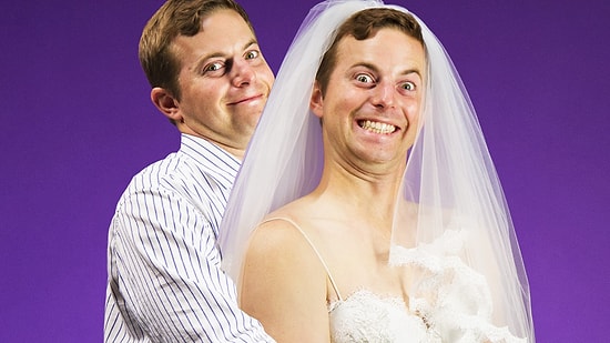 İlk Defa Gelinlik Giymeyi Deneyen Adamlar