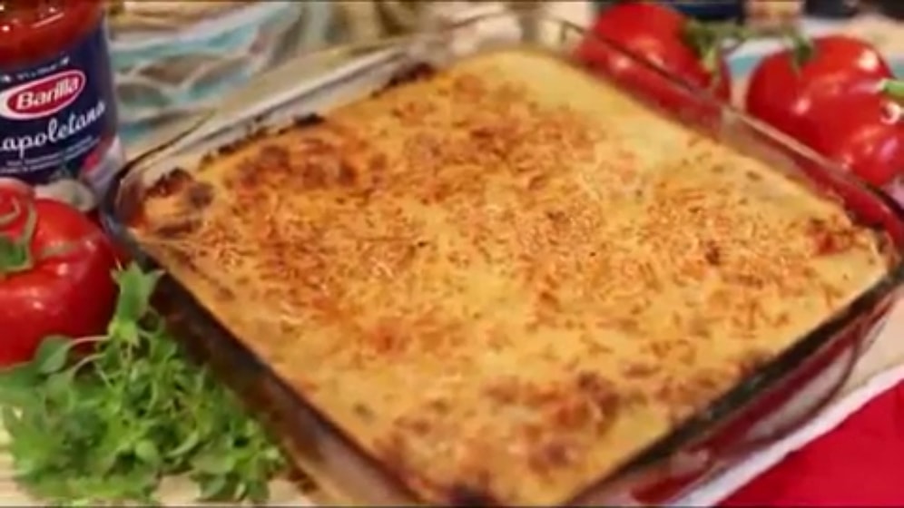 Evde Kolay Bolonez Soslu Lazanya Tarifi