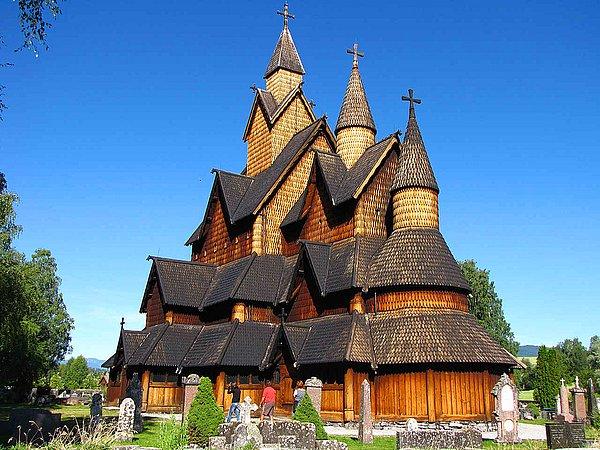 7. Norveç'te hiç kimseye hangi kiliseye gittiğini ''boş yere'' sormayın.