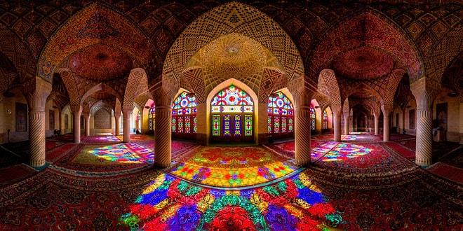 Renklerin Ahenkle Dans Ettiği Büyüleyici Bir Cami: Nasir Al-Mulk