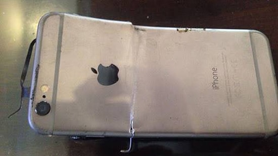 Konuşma Sırasında Aşırı Isınan iPhone 6 Patladı