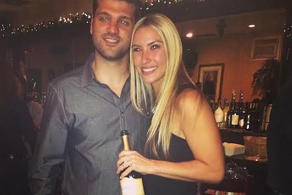 Джессика: "Предложение Сэма выло невероятным! Видео тоже было очень красивым, но я не могла даже вообразить, что его посмотрят миллионы!"