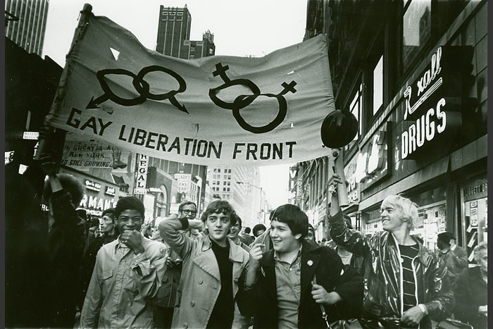 Stonewall'dan Sonra: Tarihin İlk Onur Yürüyüşü ve Nostaljik 14 Fotoğraf