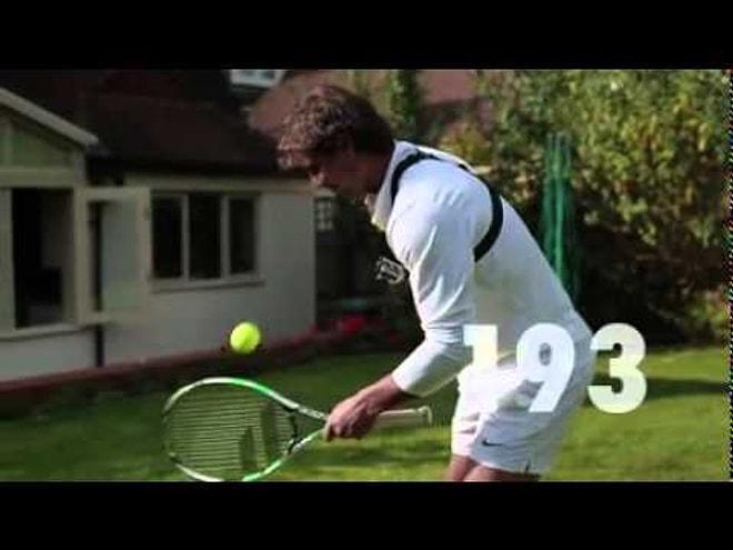 Tenis Raketinin Kenarı ile Top Sektirme Rekorunu Kırdı