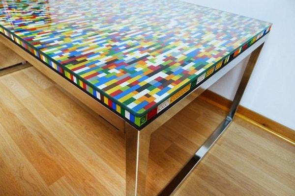 7. Bizi bizden alan tasarım harikası bu masayı yapmak biraz uğraştırıcı olmalı.