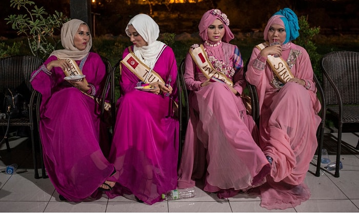 10 Karede Müslüman Kadınların Güzellik Yarışması "Miss Muslimah"