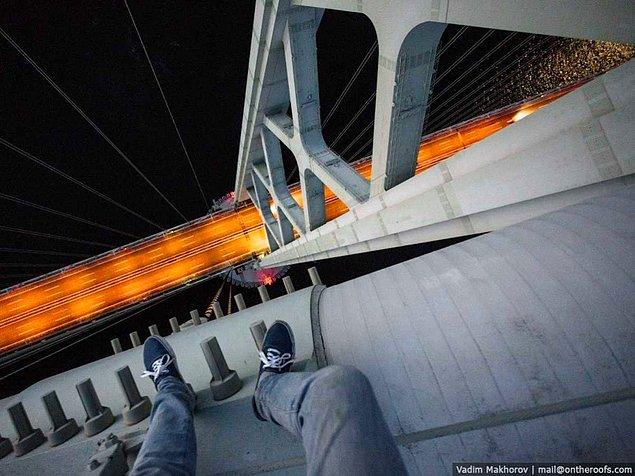 14. Osaka, Japonya’daki Akashi Kaikyö Köprüsü dünyanın en uzun ve 298 metreye uzanan direkleriyle de en yüksek asma köprüsüdür.
