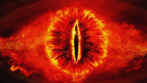 Sauron’a karşı Lord Varys’in ve Baelish’in dedikodu gücü.