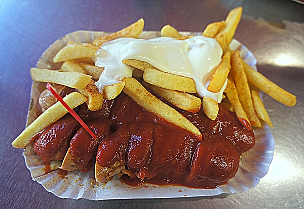 13. Mideye bir Currywurst indirmeden geri dönmeyin!