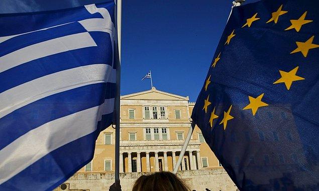 9- Yunanistan Resmen Temerrüte Düştü
