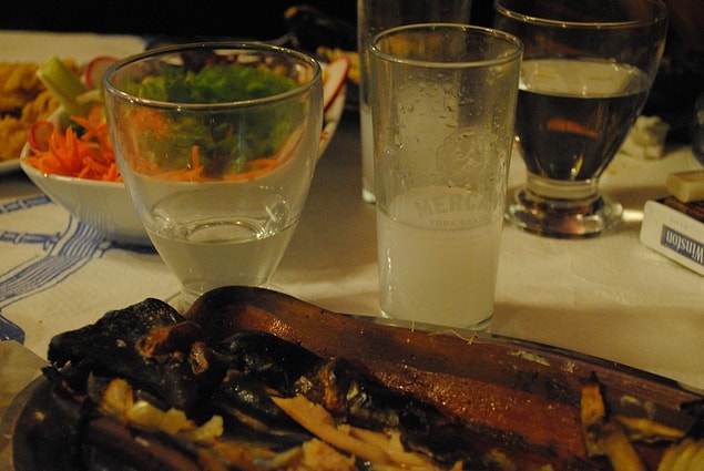12. "Önce kendine gel, sonra meyhaneye..."
