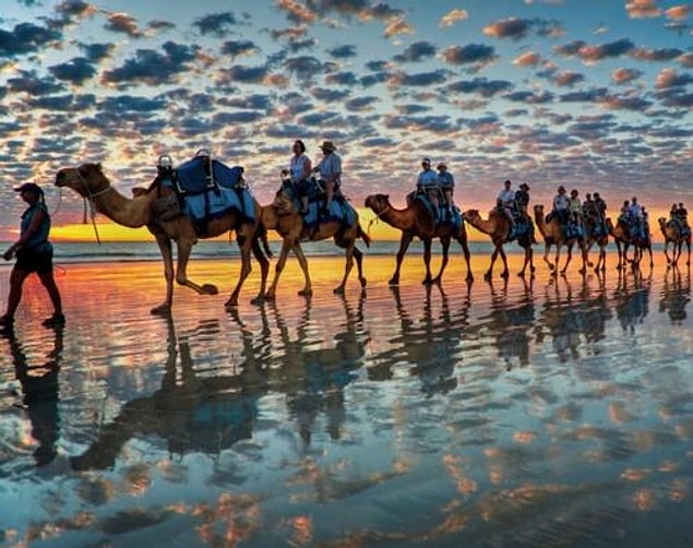 9. Cable Beach - Avustralya