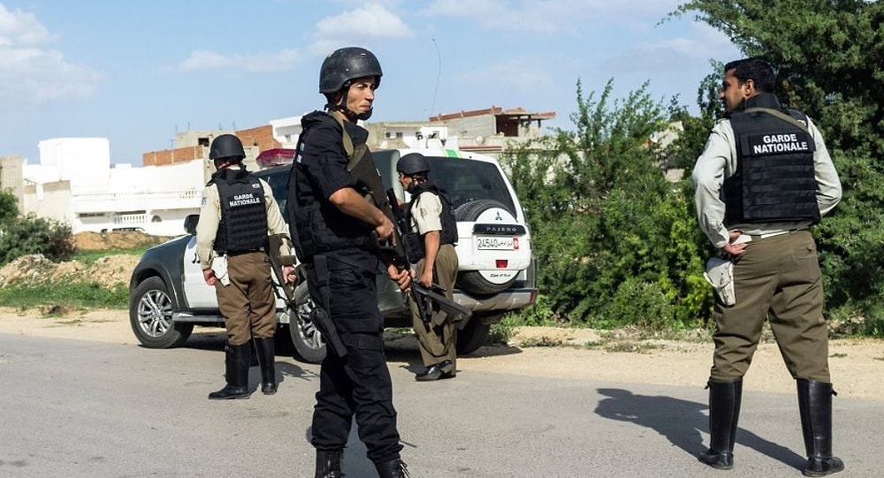 Tunus'ta Olağanüstü Hal İlan Edildi