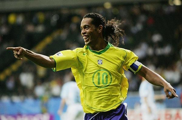 4. Ronaldinho - Antalyaspor