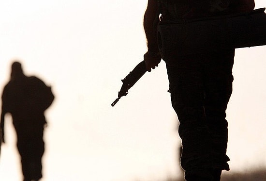 Hakkari'de Askeri Araç Devrildi: 1 Asker Şehit