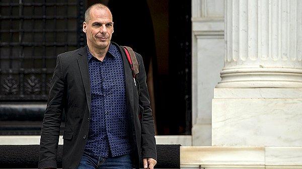 Referandum sonrası Maliye Bakanı Varoufakis istifa etti.