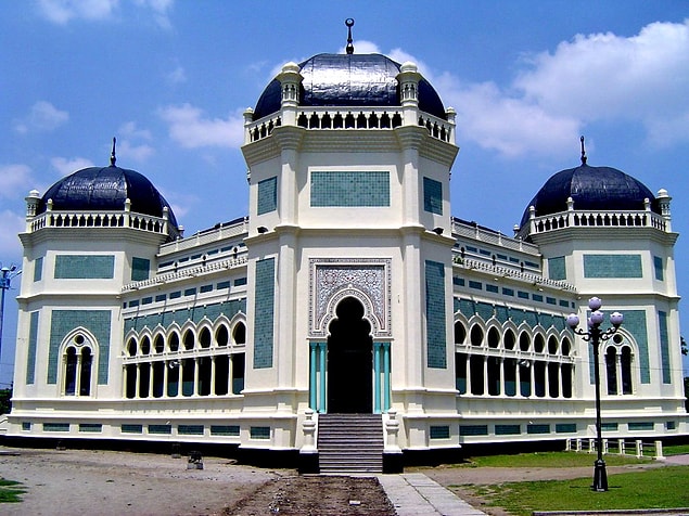 32. Mescit-i Raya, Tanjung Pinang, Endonezya
