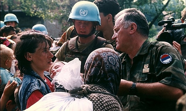 4. Nisan 1993 - Birleşmiş Milletler, Srebrenitsa, Zepa ve Gorazde'yi ''güvenli bölge'' ilan etti