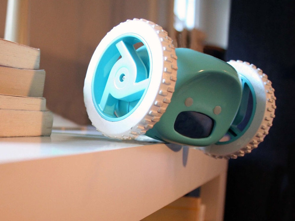 Saati Ertelemek İsteyenleri Peşinde Koşturacak Motorlu Çalar Saat 'Clocky'