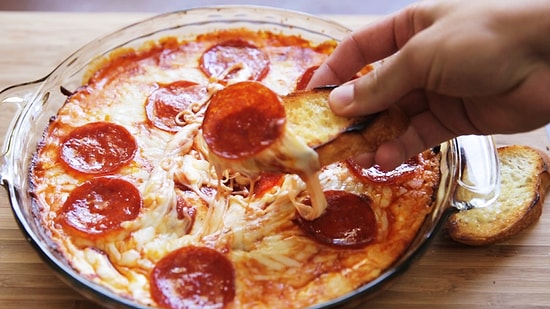 7 Adımda Kolaylıkla Yapabileceğiniz Ev Pizzası