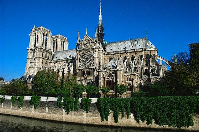 3. Notre Dame Katedrali (Cathédrale Notre Dame)
