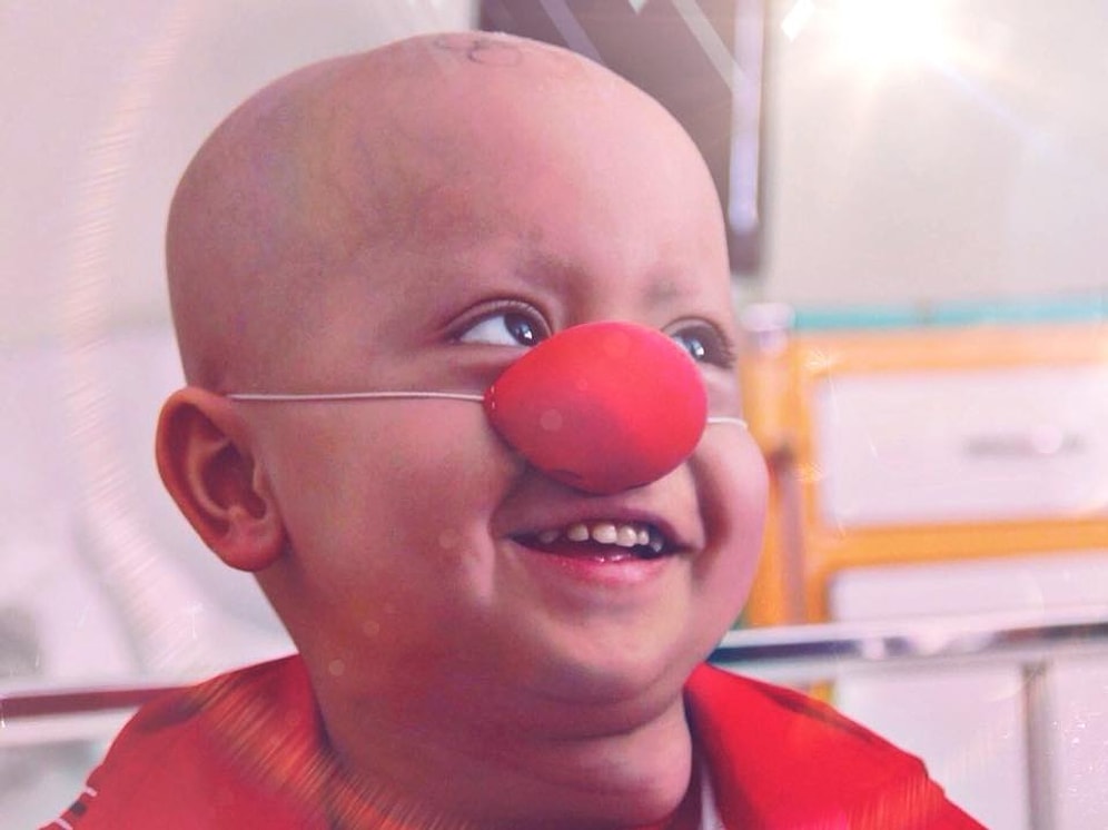 Sosyal Medyada Yıldız Tozu: Nesli Çoğalan Peter Pan'lar Cemiyeti