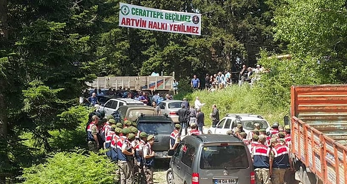 Cerattepe'de Halk ve Jandarma Karşı Karşıya Geldi