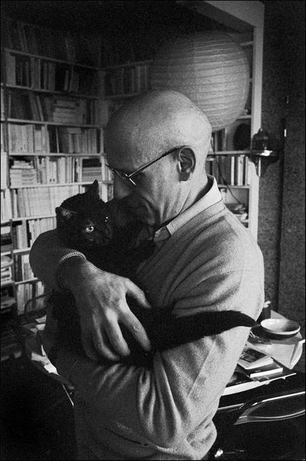 16. Michel Foucault