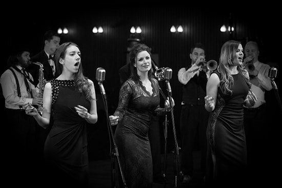 Royals Şarkısının Tekrar Tekrar Dinlenilesi Jazz Versiyonu