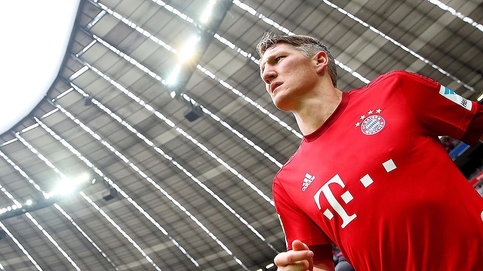 Schweinsteiger Resmen Manchester United'da