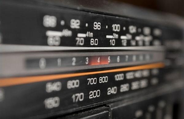 18. Norveç, 2017 yılında dünya üzerinde FM radyoları tamamen kapatarak, dijital yayına geçmeyi planlayan ilk ülkedir.