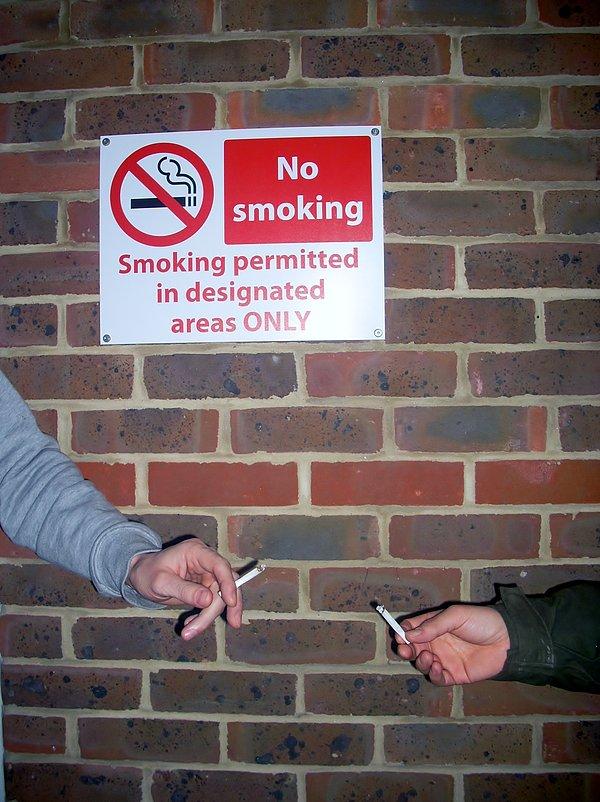 8. Sigara içilmeyen yerlerde sigara içmek