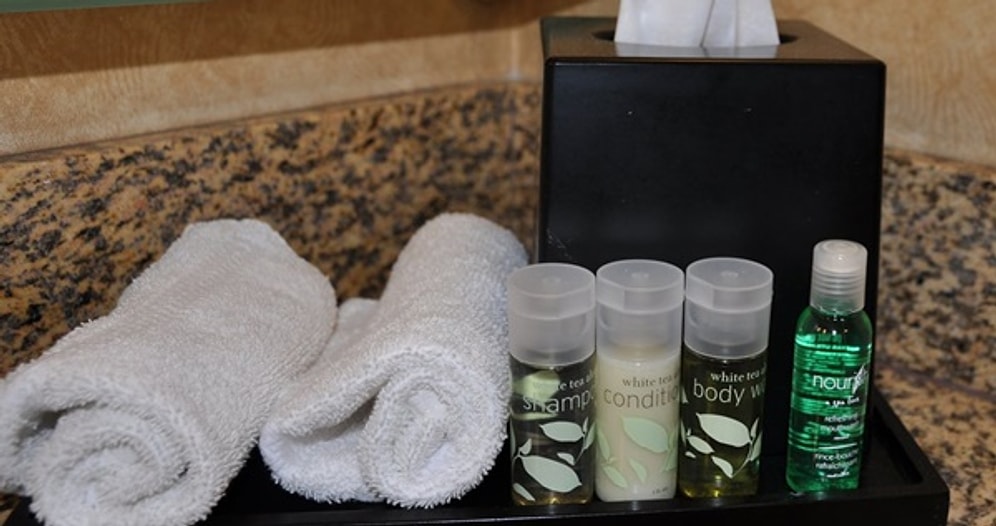 Otel Odasından Aşırmak Yerine Kullanarak Tatilinizi Kolaylaştıracağınız 13 Eşyacık