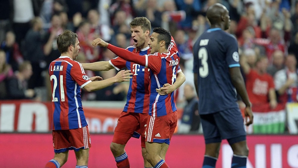 Bayern Münih Futbolcuları Antrenmanda Büyük Efor Sarf Ediyor