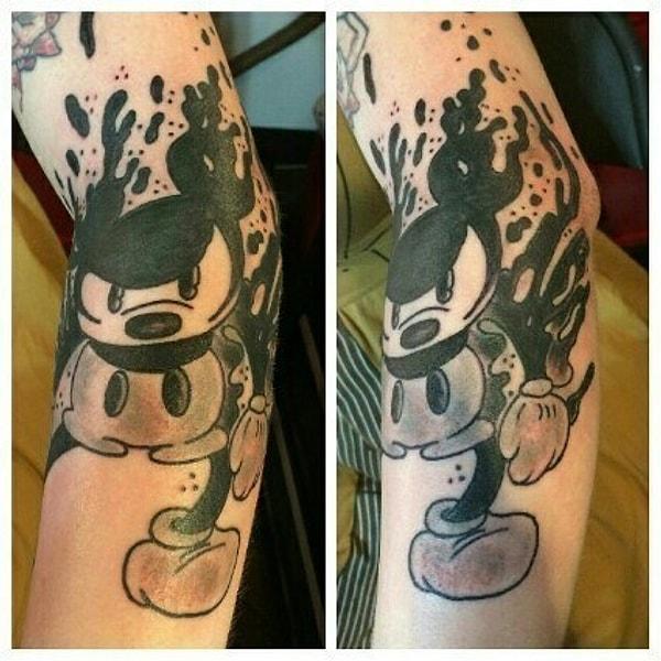 21. Kızgın Mickey Mouse.