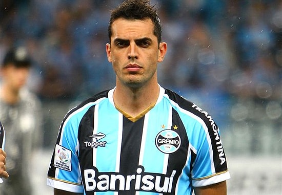 Beşiktaş Rhodolfo'yu Bitiriyor