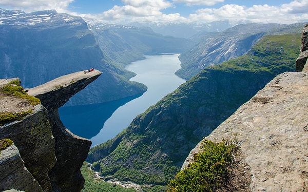 12. Trolltunga (Troll'ün Dili)