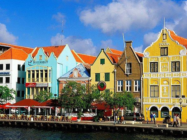 8. Willemstad, Curaçao
