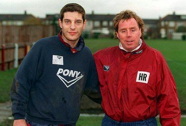 18. West Ham'ın yeni teknik direktörü Slaven Bilic, West Ham futbolcusuyken hocası Harry Redknapp'ın yanında