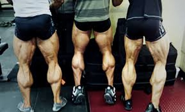 5. 'Bacak günü'nden bahsetmek yerine, daha eğlenceli şeyler yaparak vakit geçirebilirsiniz.